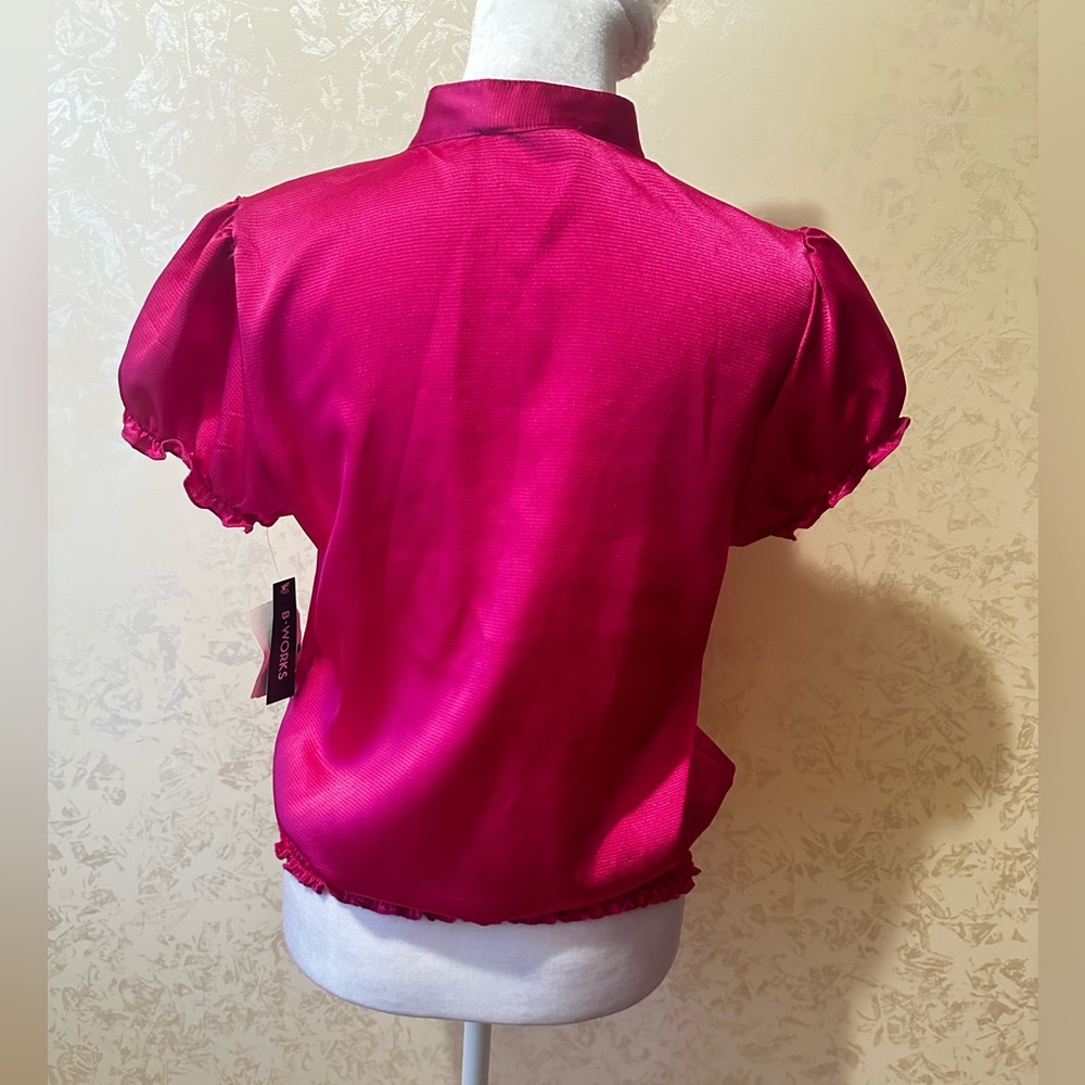 Elegant Pink Ruffle Blouse - Picture 2 of 3